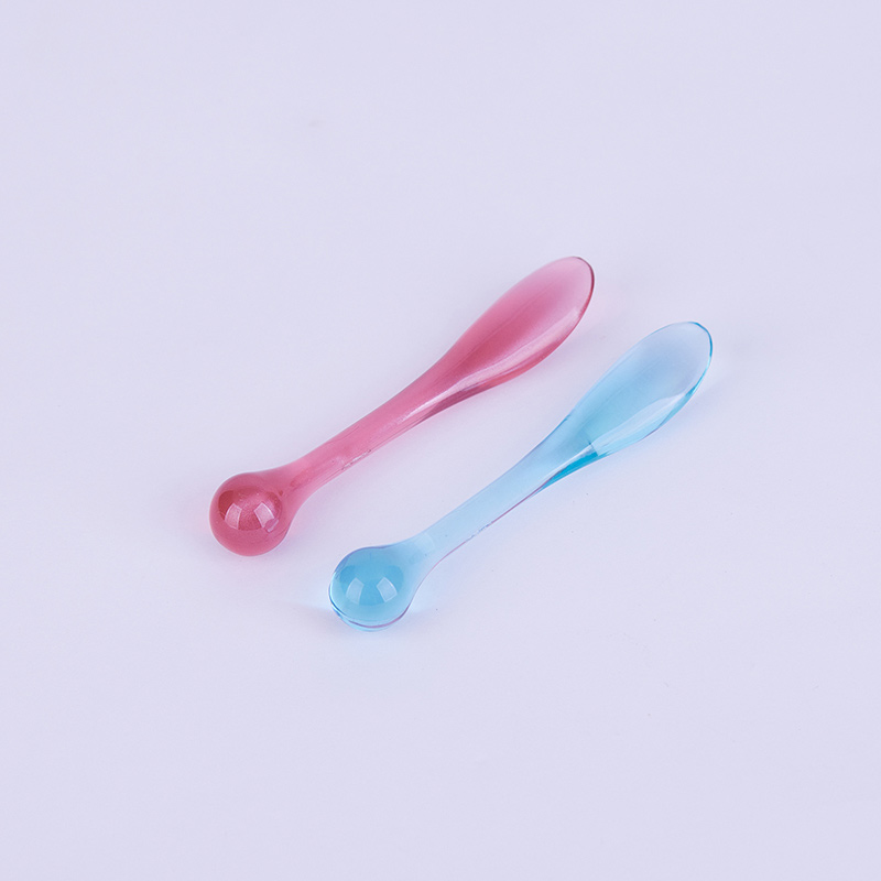  Small Massage Cosmetic Plastic Spoon